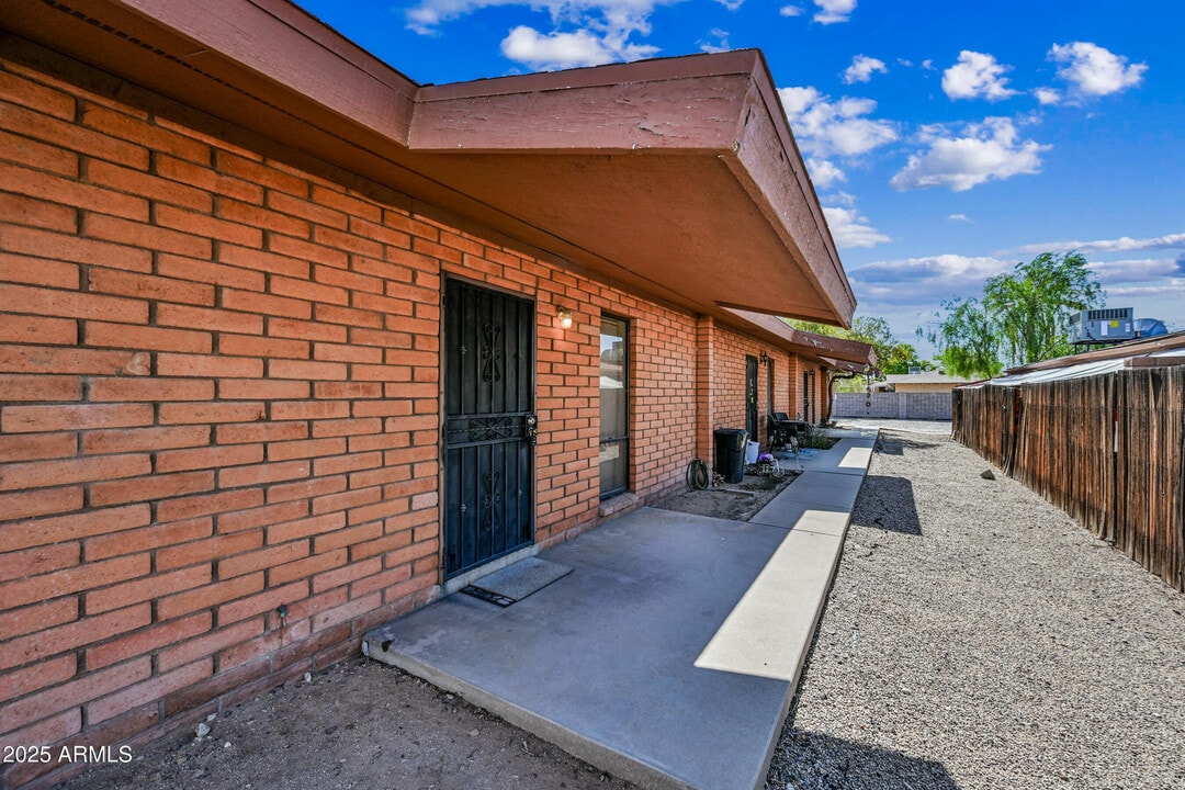 721 E Fremont Rd in Phoenix, AZ - Building Photo