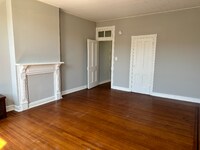 1907 Division St photo'