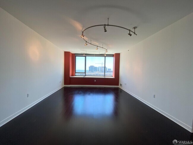 250 King St in San Francisco, CA - Building Photo - Building Photo