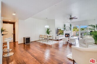 12449 Kling St in Los Angeles, CA - Building Photo - Building Photo
