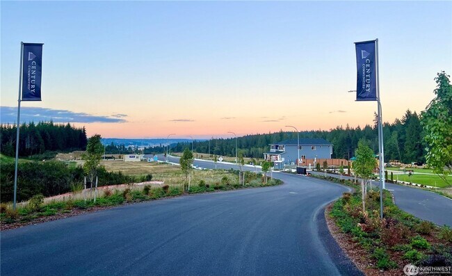 3940 McCormick Vlg Dr in Bremerton, WA - Building Photo - Building Photo