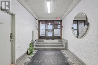 33 Maitland St in Toronto, ON - Building Photo - Building Photo