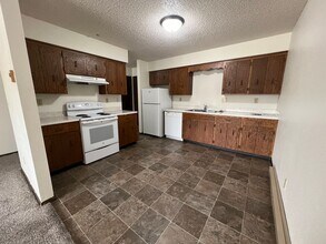 2321-20 1/2 20 1/2 Ave S in Fargo, ND - Building Photo - Building Photo