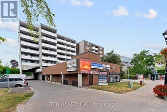 10330 Yonge St in Richmond Hill, ON - Building Photo - Building Photo