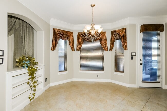 3909 Pebble Brook Dr