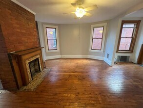 5735 Howe St in Pittsburgh, PA - Building Photo - Building Photo