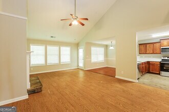 3925 Pine Village Pl in Loganville, GA - Building Photo - Building Photo