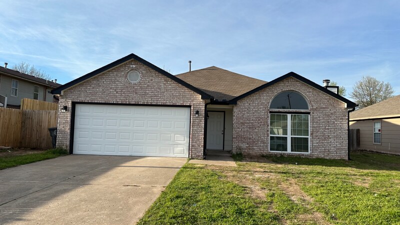 1029 E 64th Pl in Tulsa, OK - Building Photo