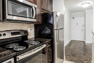 48 Roseland Avenue Apartments in Caldwell, NJ - Foto de edificio - Building Photo