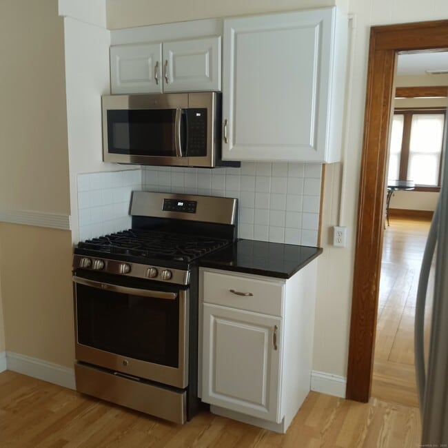 261 View St in New Haven, CT - Building Photo - Building Photo