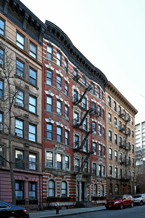 336-338 E 18th St in New York, NY - Foto de edificio