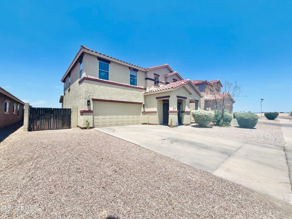 2310 W Spencer Run in Phoenix, AZ - Building Photo