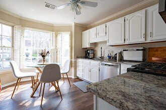 553 Salem Woods Dr SE in Marietta, GA - Building Photo - Building Photo