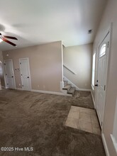 203 Toucan Way in Hubert, NC - Foto de edificio - Building Photo