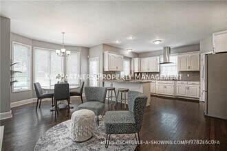 12403 W 126th St in Overland Park, KS - Building Photo - Building Photo