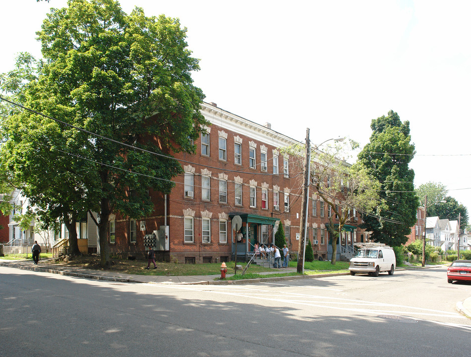 1-11 Putnam St in Hartford, CT - Foto de edificio