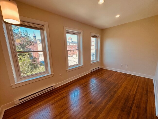 property at 31 S Duke St