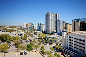 400 20th Ave N in Myrtle Beach, SC - Building Photo - Building Photo