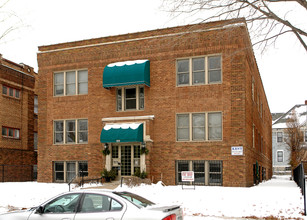 929 Goodrich Ave in St. Paul, MN - Building Photo - Building Photo