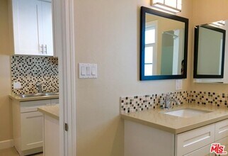 1838 El Cerrito Pl in Los Angeles, CA - Building Photo - Building Photo