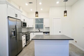 1711 Summer St in Houston, TX - Building Photo - Building Photo