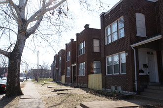 1016 Eichelberger St in St. Louis, MO - Building Photo - Other