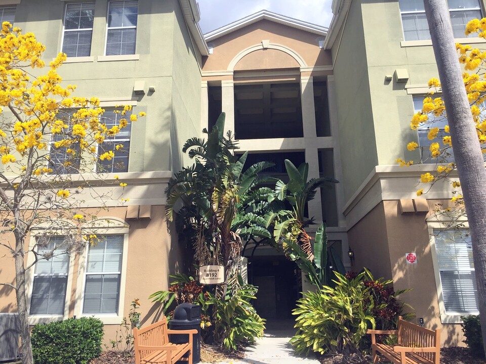 8192 Boat Hook Loop in Windermere, FL - Building Photo