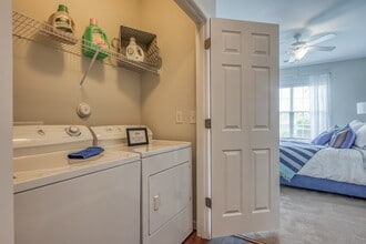 Reserve at Park West in Spartanburg, SC - Foto de edificio - Building Photo