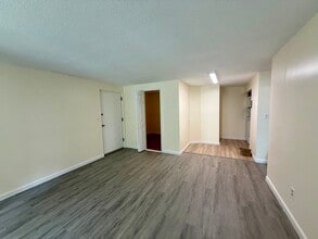30 Juniper Rd in North Attleboro, MA - Building Photo - Building Photo