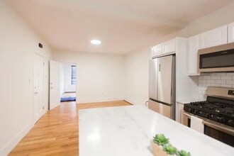 4 Elbow St, Unit 1a in Boston, MA - Building Photo - Building Photo