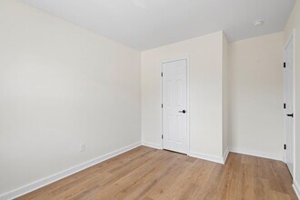 40-40 Isabella St in Charleston, SC - Building Photo - Building Photo