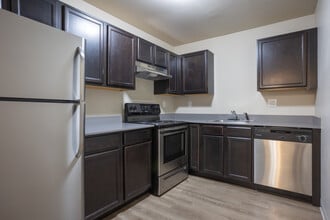 The Uptowne Apartments in East Lansing, MI - Building Photo - Interior Photo