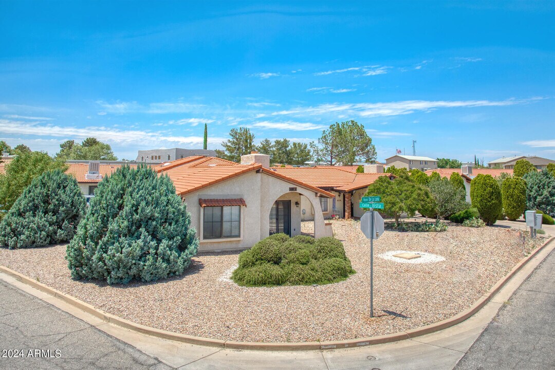 1900 Paseo De La Luna in Sierra Vista, AZ - Building Photo