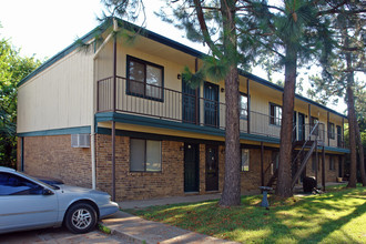 The Pines in Fort Smith, AR - Foto de edificio - Building Photo