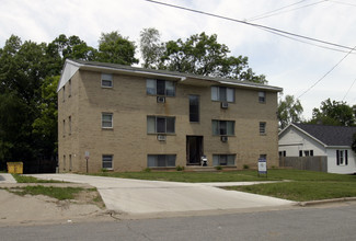 2633 Woodward Ave in Grand Rapids, MI - Building Photo - Building Photo