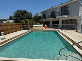 4318 SE 5th Ave in Cape Coral, FL - Building Photo