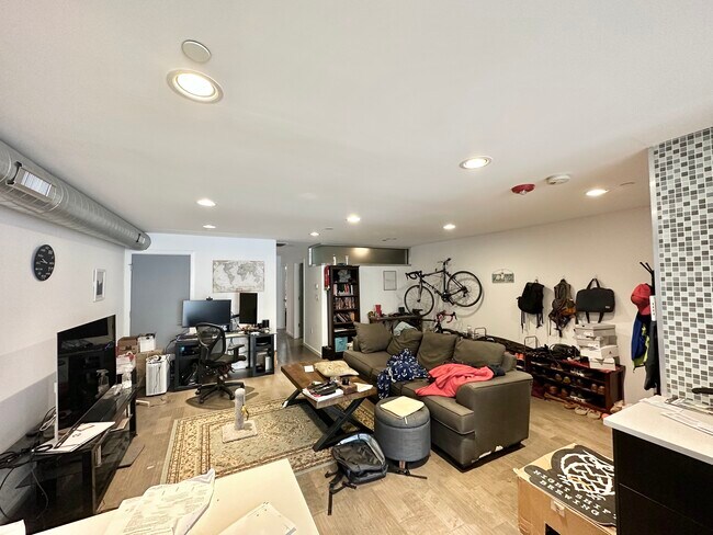 1442 N 7th St, Unit 1 photo'