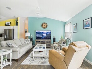 6266 Milagros Ct in Wildwood, FL - Building Photo - Building Photo