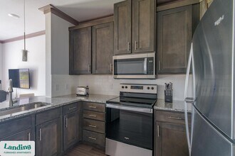 1445 S Egret Bay Blvd in League City, TX - Building Photo - Building Photo