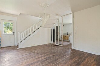 2225 Catalpa Dr. in Dayton, OH - Building Photo - Building Photo