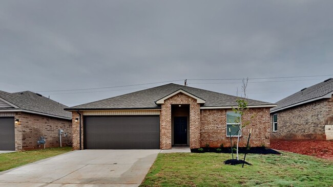 14005 The Brook Blvd in Oklahoma City, OK - Building Photo - Building Photo