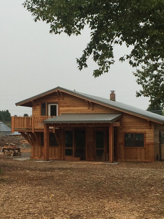 1305 S Church Ave, Unit STUDIO NE MAIN Floor in Bozeman, MT - Foto de edificio