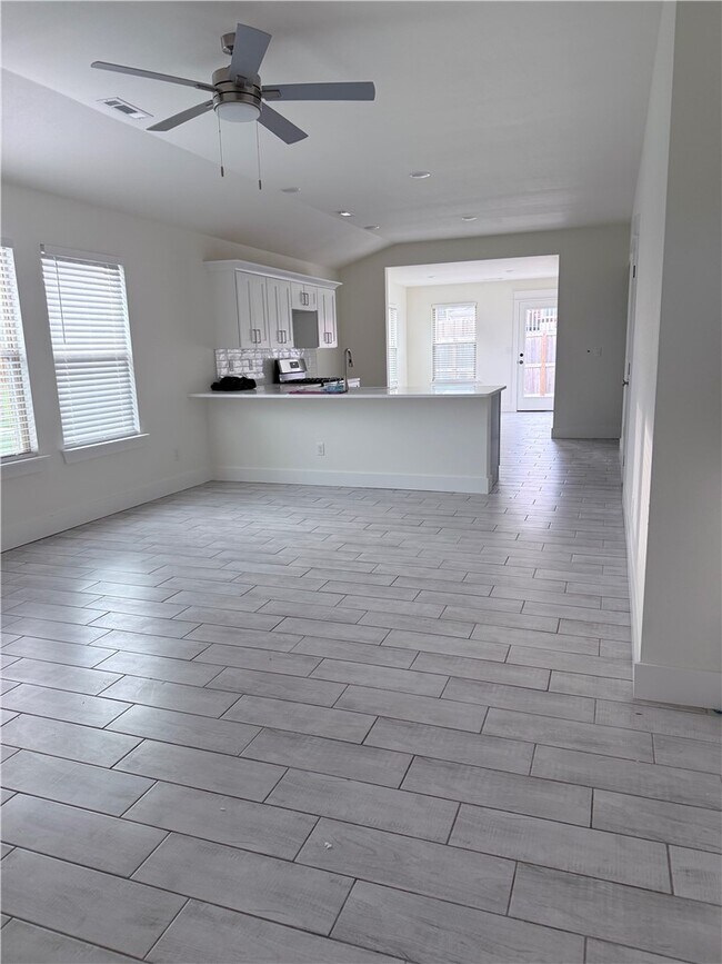 270 Wagnon Trl in Prairie Grove, AR - Building Photo - Building Photo