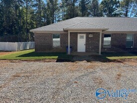 23410 Miss Leslie Wy in Athens, AL - Building Photo