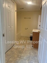 5208 Rocky Fork Rd in Cross Lanes, WV - Building Photo - Building Photo