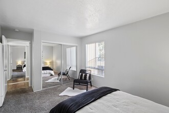 Villa Marseilles Apartments in Santa Ana, CA - Building Photo - Building Photo