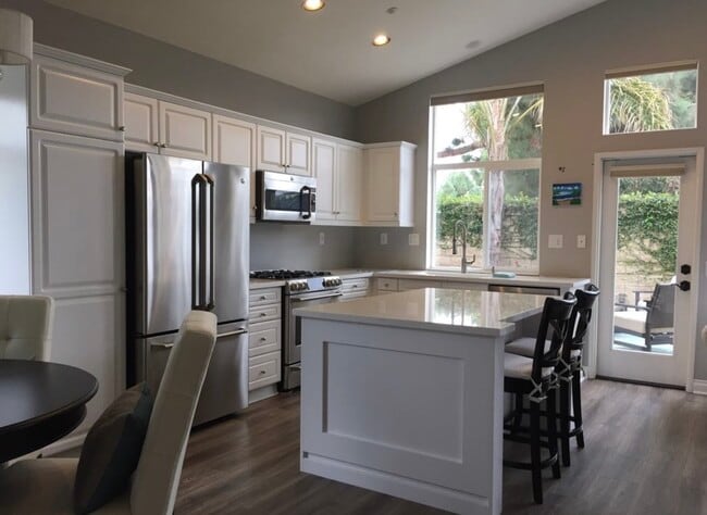 797 Bennett Ave in Ventura, CA - Building Photo - Building Photo