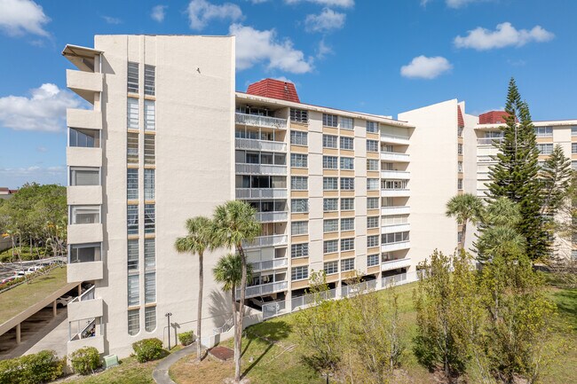 Environ I in Lauderhill, FL - Building Photo - Building Photo