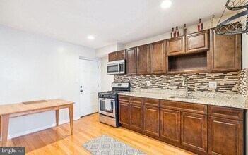 1203 S 16th St in Philadelphia, PA - Building Photo - Building Photo