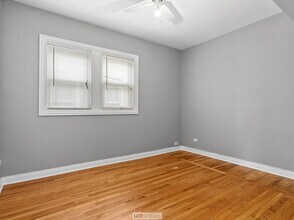 1019 N Massasoit Ave in Chicago, IL - Building Photo - Building Photo